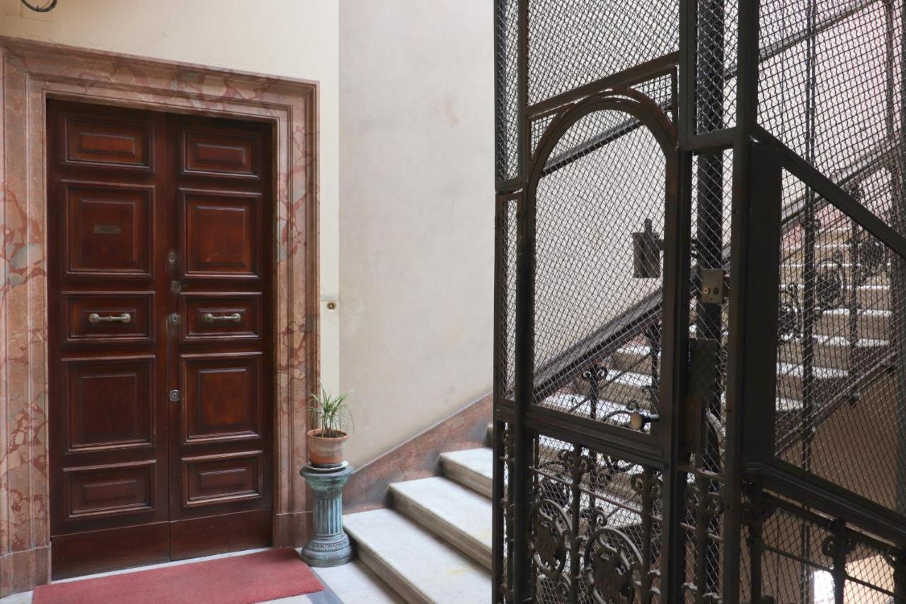 Trevi Grand Blu Suite B&B Roma Ngoại thất bức ảnh